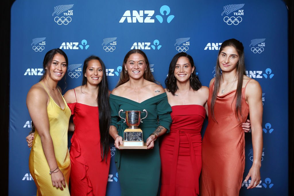 New Zealand Women’s Rugby Sevens Team Awarded Lonsdale Cup for 2018 at Olympic Gala Dinner