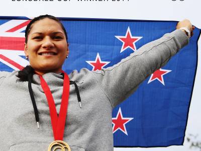 Valerie Adams awarded Lonsdale Cup 