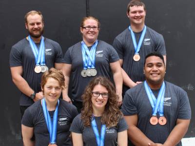 Strong finish for Kiwi weightlifters in PNG