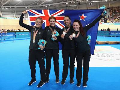New Zealand women strike silver