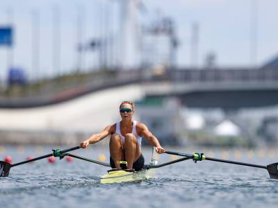 Rowers impressive in opening session