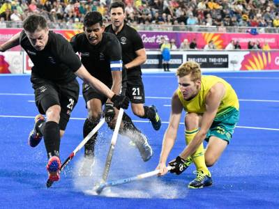 Hockey men edged out by Australia