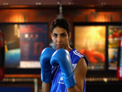 Female Boxers Make Commonwealth History 