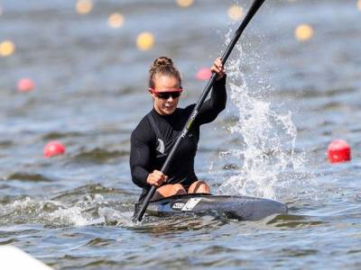 Sprint canoeists claim four golds in Poland while All Blacks Sevens lock in Tokyo 2020