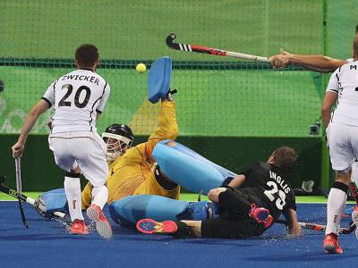 Hockey men have tight battle with Germany