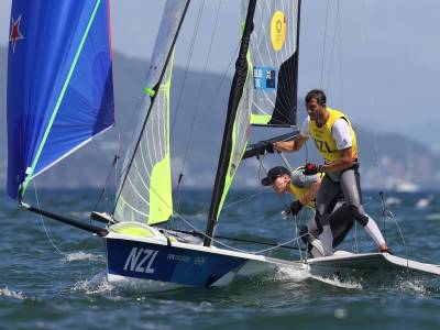 Tuke and Burling have to settle for silver