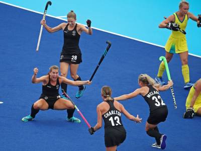 Gold at last for hockey women