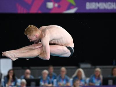Stone eighth in diving